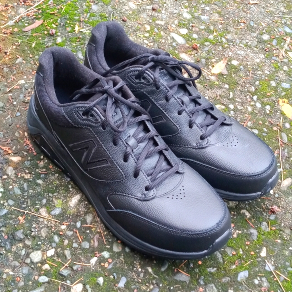Mens Black New Balance Sneakers Men's US 12